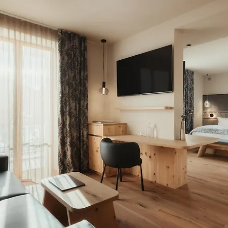 Tofana Cortina 5* Κορτίνα Ντ' Αμπέτσο