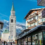 Tofana Cortina 5* Cortina dʼAmpezzo