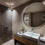 Tofana Cortina 5*