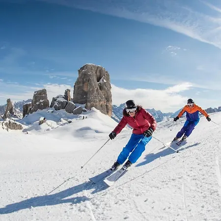 Tofana Cortina Hotel Pocol