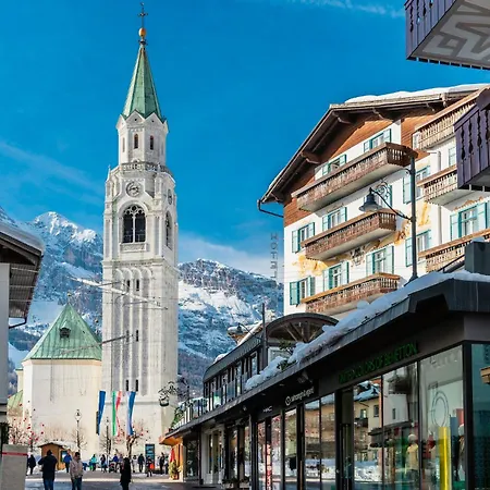 Tofana Cortina 5* Cortina dʼAmpezzo
