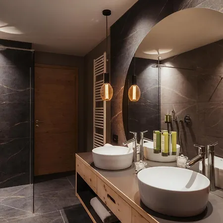 Tofana Cortina 5* Кортина-д'Ампеццо