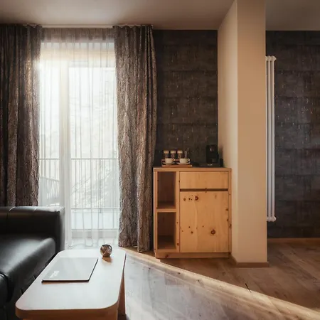 Szálloda Tofana Cortina 5*