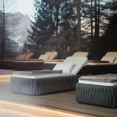 Tofana Cortina 5*