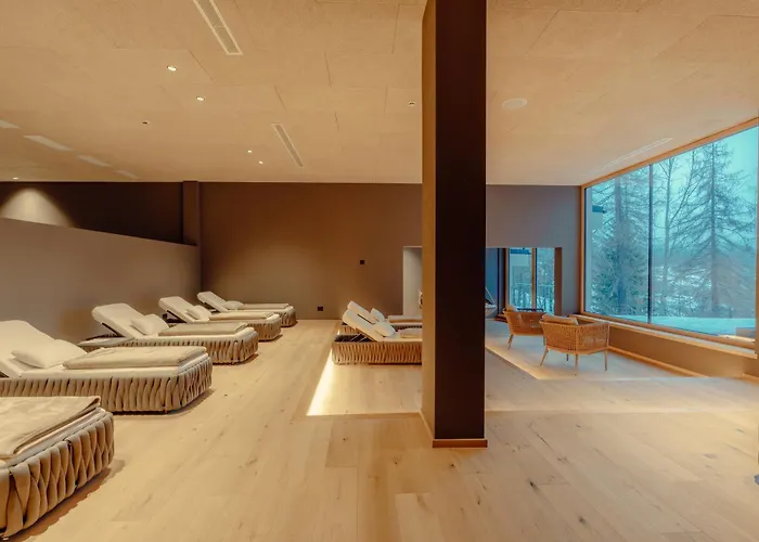 Tofana Cortina Hotel